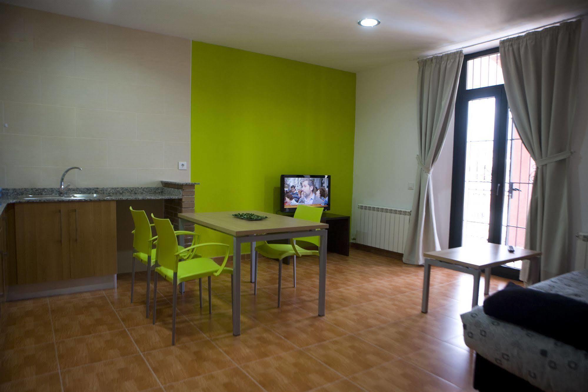 Gallart Apart-hotel 3*